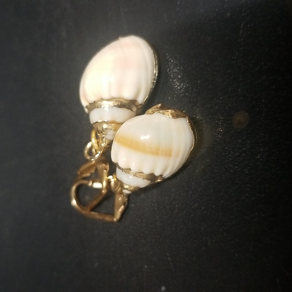 Vintage Fashion Seashell Earrings